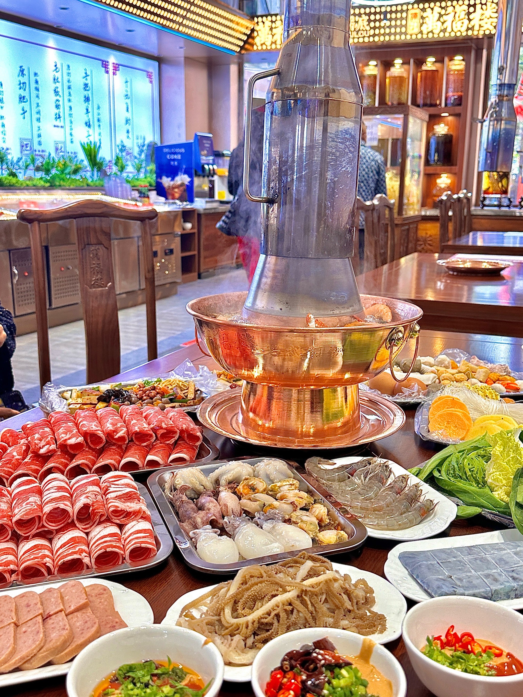 汆火锅，深圳餐饮品牌策划，万福楼，深圳火锅店设计，深圳设计公司，深圳餐饮连锁策划