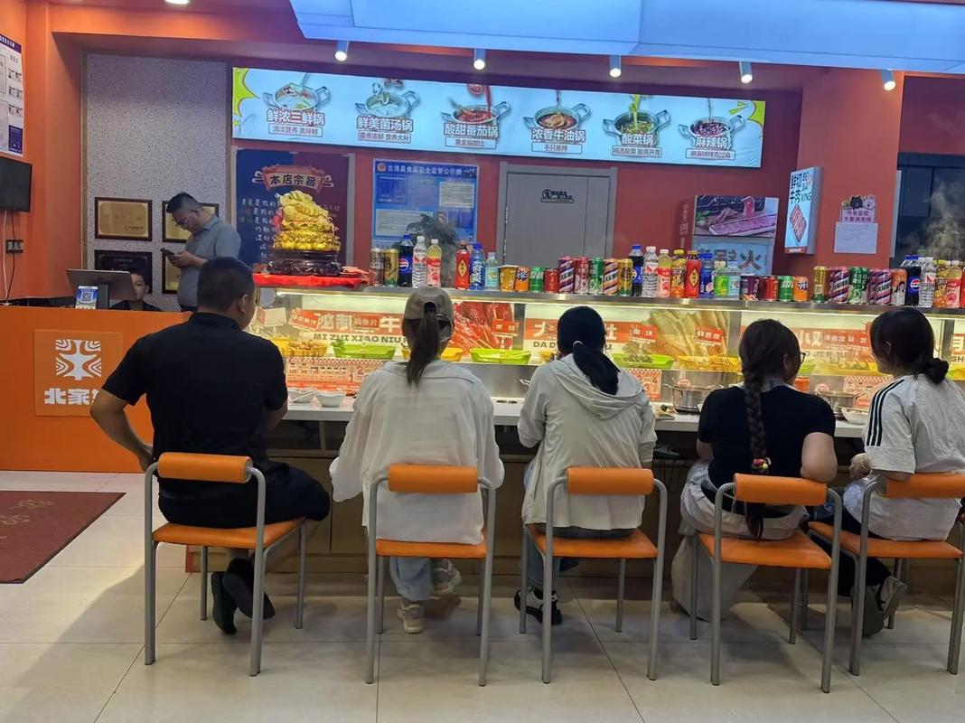 深圳餐饮vi设计，小火锅设计，餐饮空间设计，深圳餐饮策划 